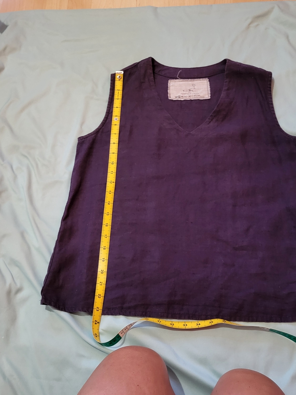 Not Perfect Linen Vienna V neck Linen Tank Top in Eggplant, GUC - Picture 6 of 8